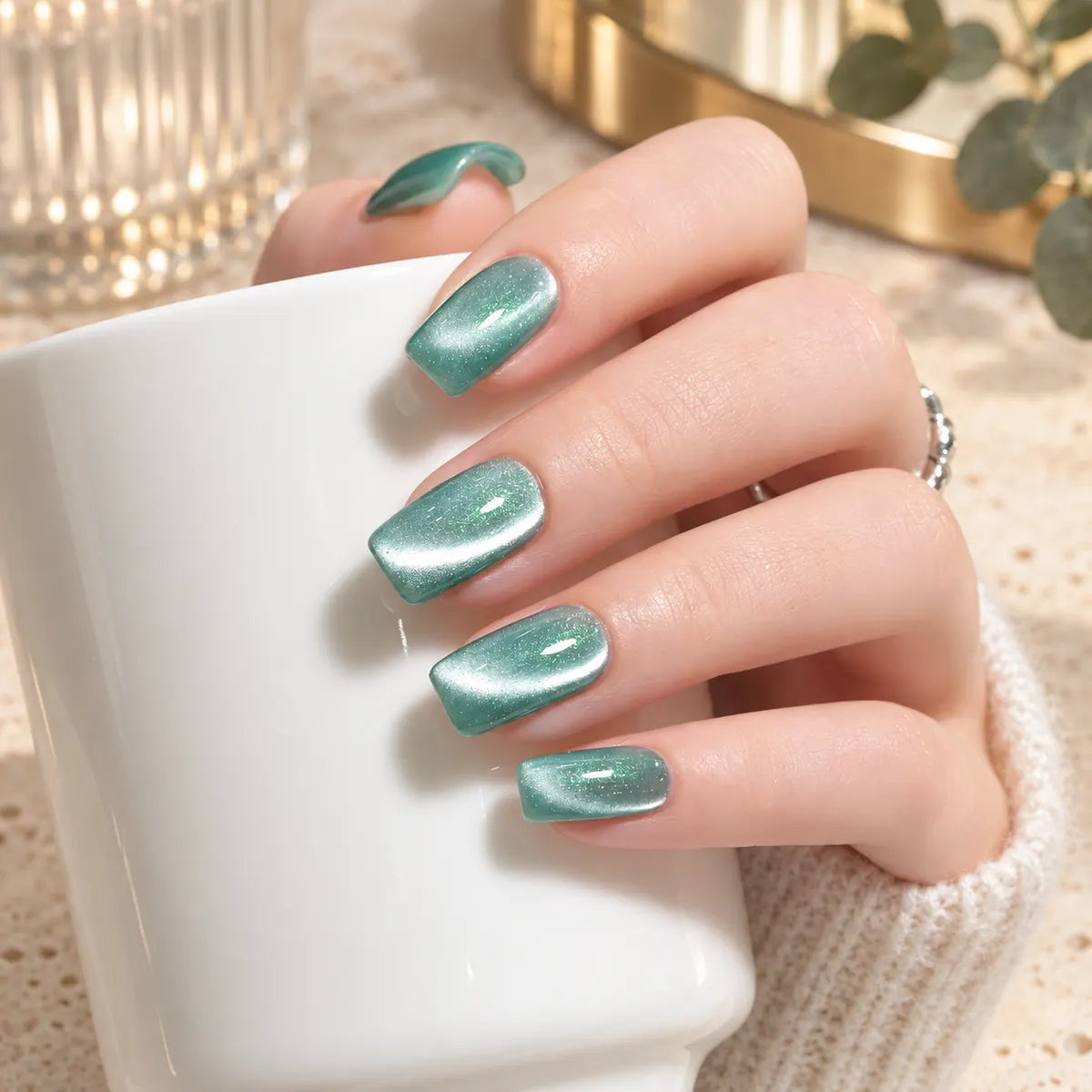 Nailoriah Shimmering Lake Cat Eye Gel